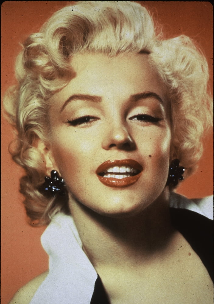 Classic Marilyn Monroe photo print capturing her timeless beauty.
