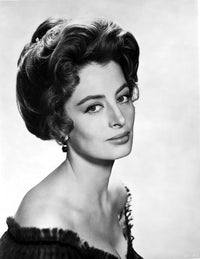 Capucine portrait photo print showcasing timeless beauty
