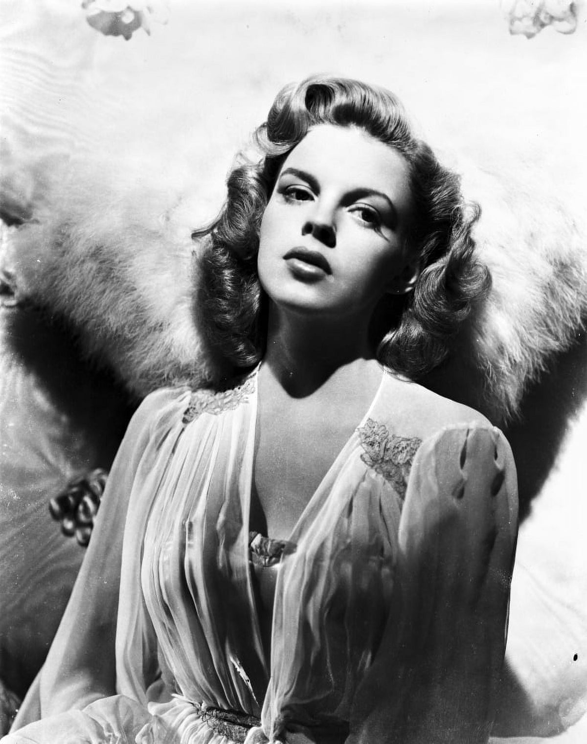 Judy Garland classic portrait photo print showcasing Hollywood glamour.
