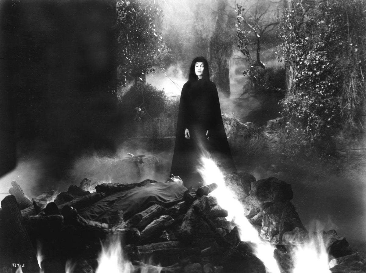 Dracula's Daughter 1936 photo print featuring Gloria Holden