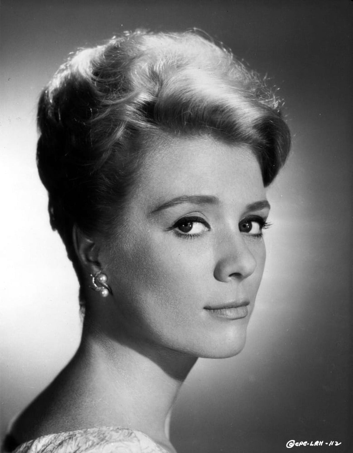 Inger Stevens posed elegantly with earrings - photo print
