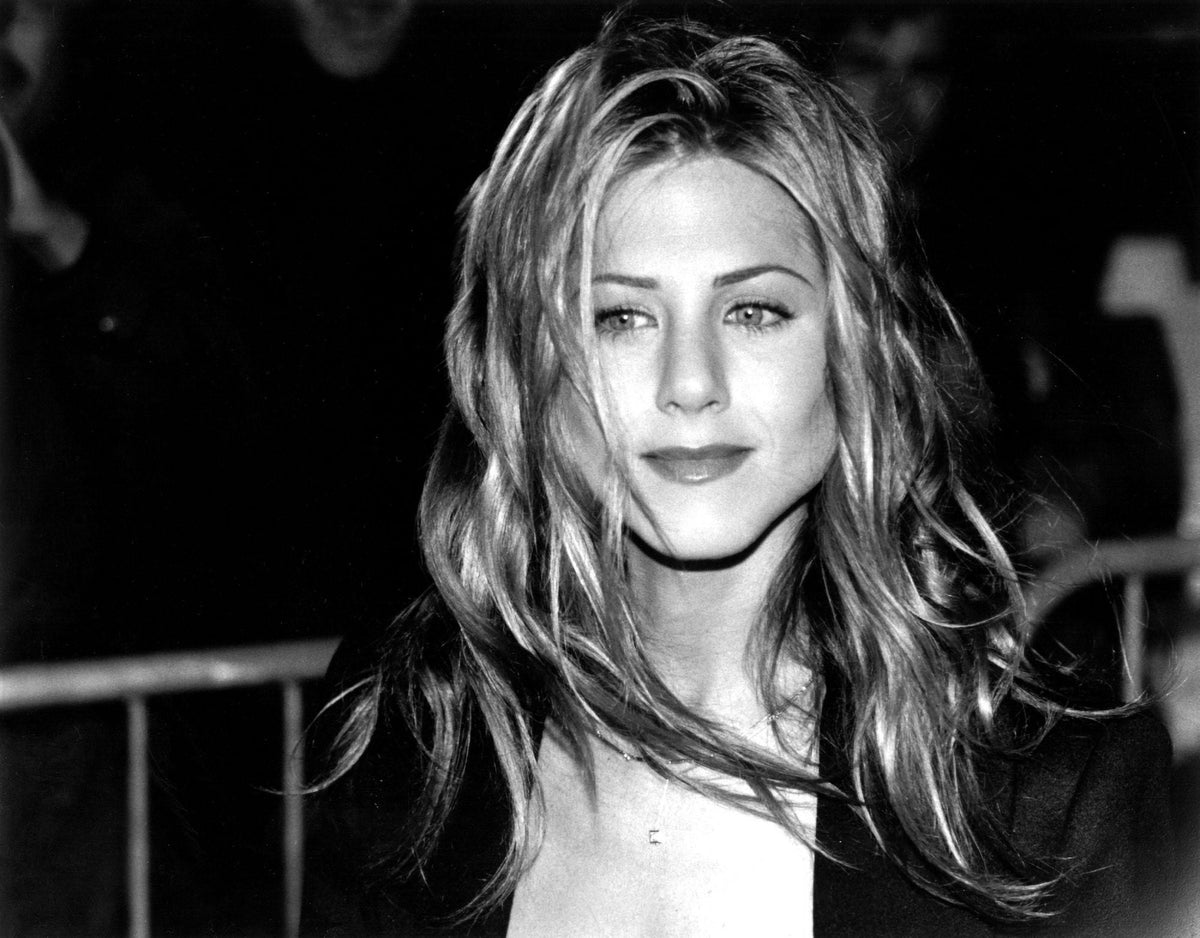 Jennifer Aniston at the New York Premiere of Meet Joe Black Poster Print
