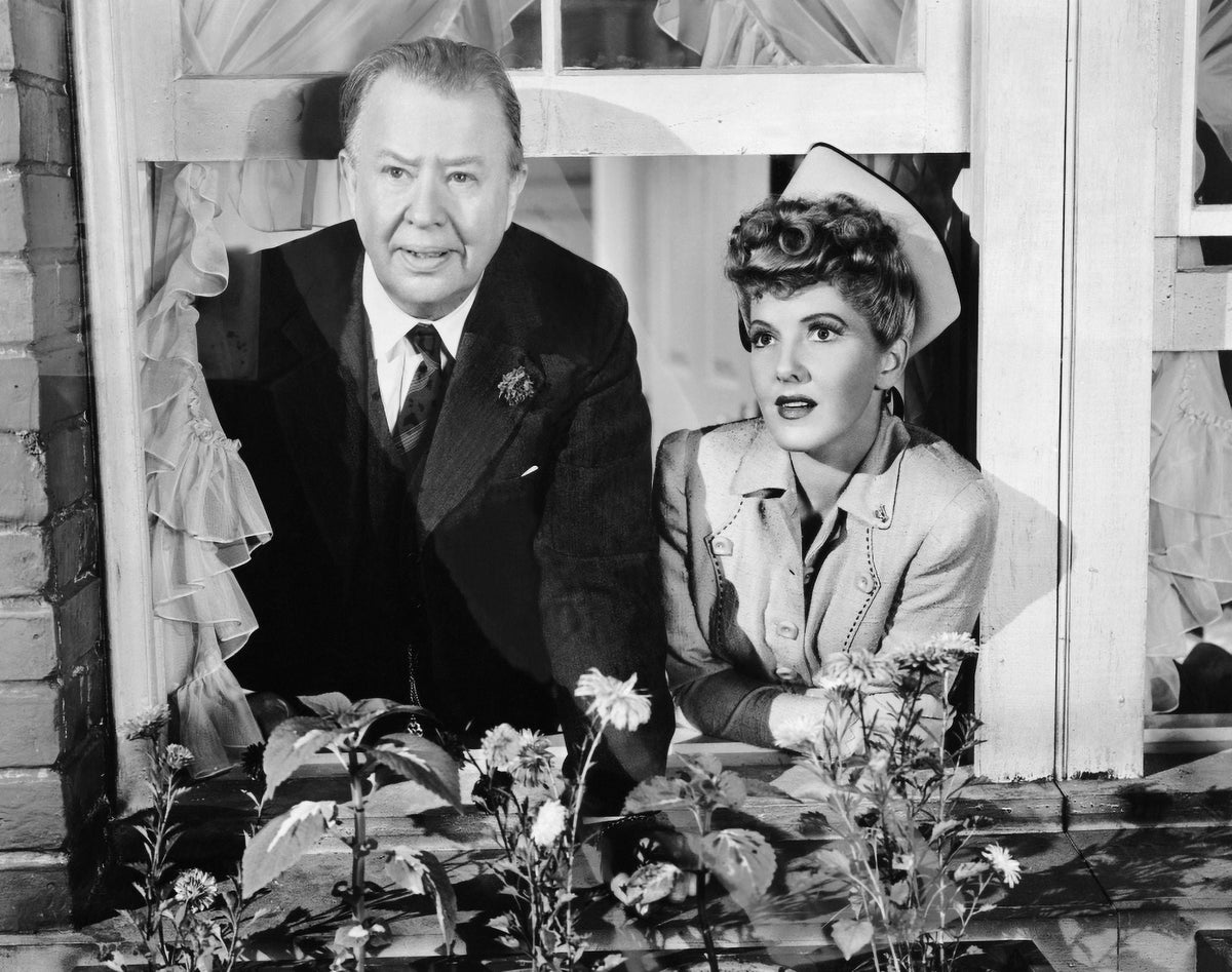The More The Merrier 1943 photo poster print featuring Charles Coburn and Jean Arthur.