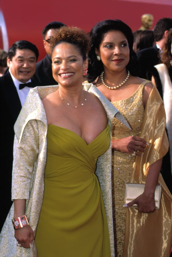 Debbie Allen and Phylicia Rashad Academy Awards Print by Robert Hepler