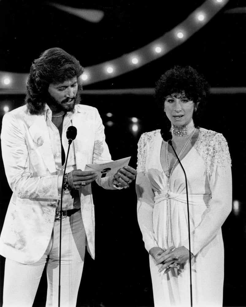 Barry Gibb and Barbra Streisand live performance photo print.