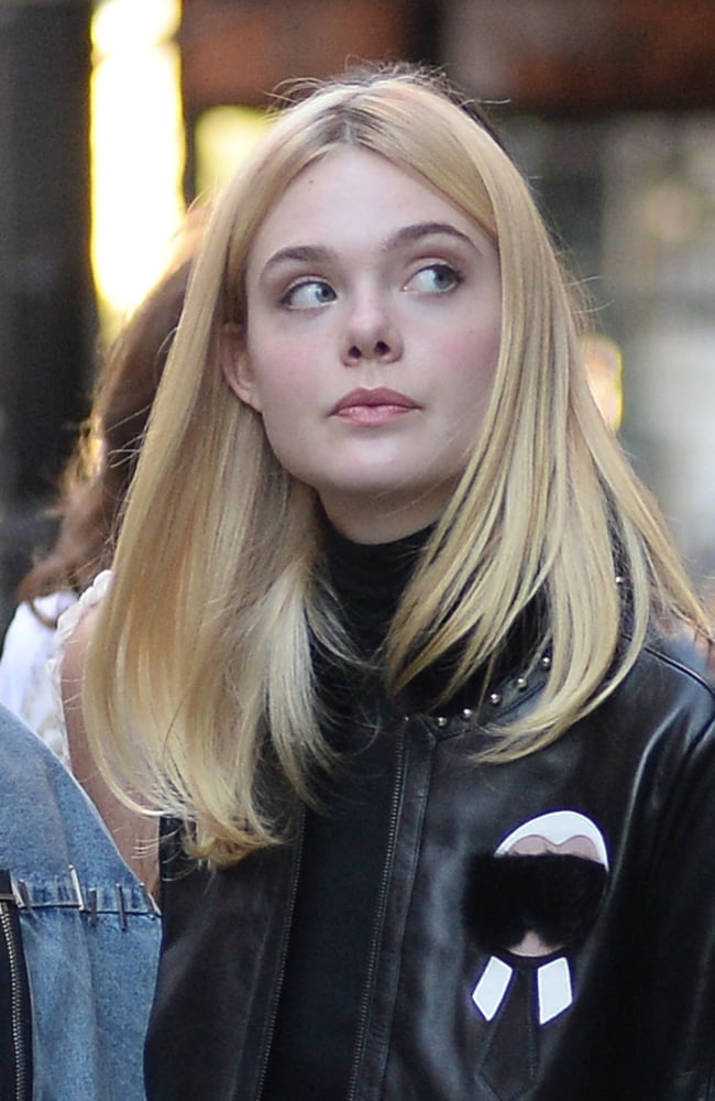 Elle Fanning candids photo print from New York, October 2016.