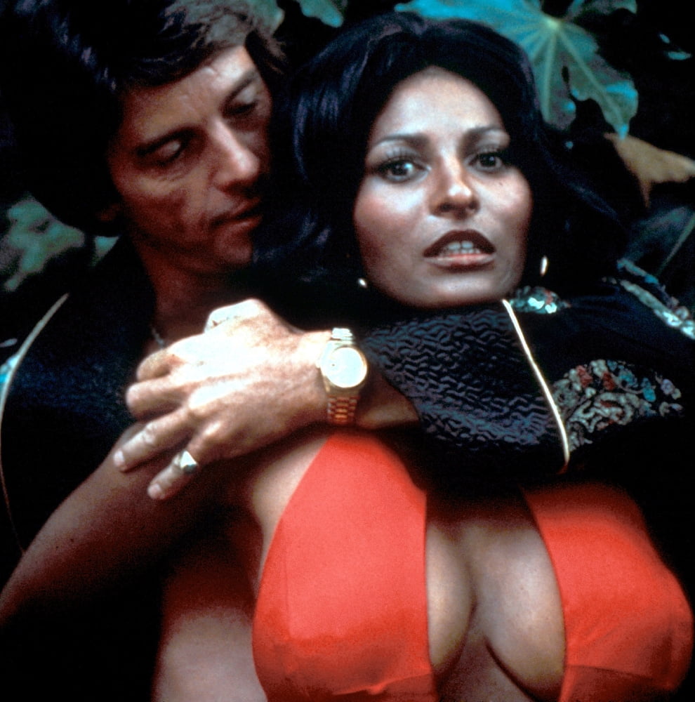 Foxy Pam Grier 1974 Photo Poster Print by Posterazzi