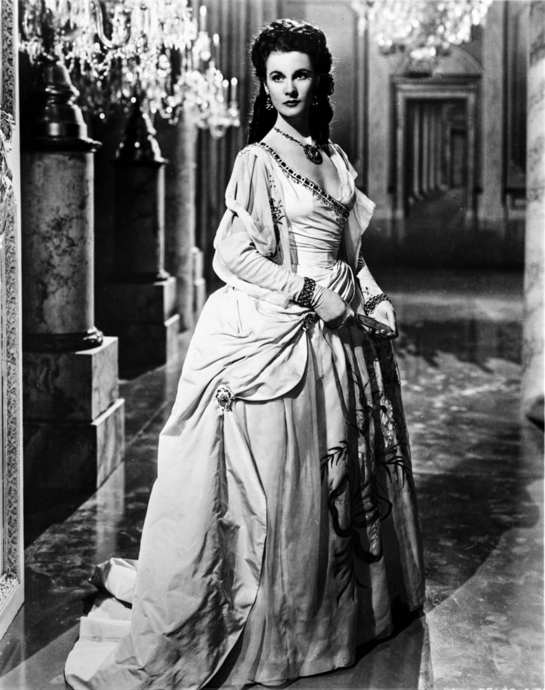 Vivien Leigh film still photo print capturing classic Hollywood elegance.