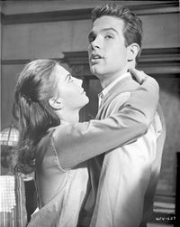 Black and white photo print of Splendor In The Grass cast members hugging