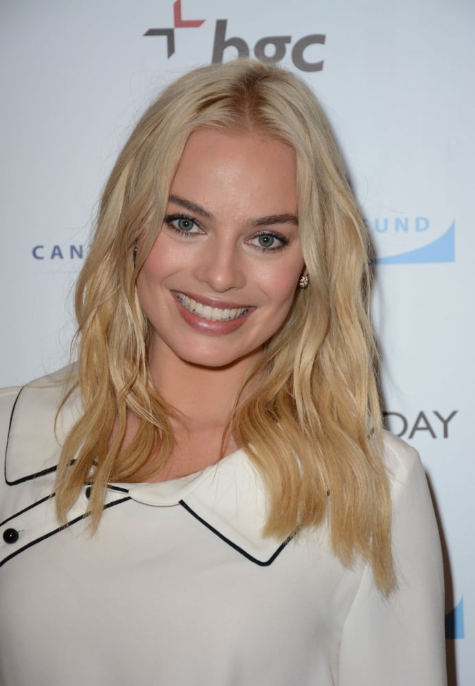 Margot Robbie at BGC Partners Annual Charity Day Photo Print